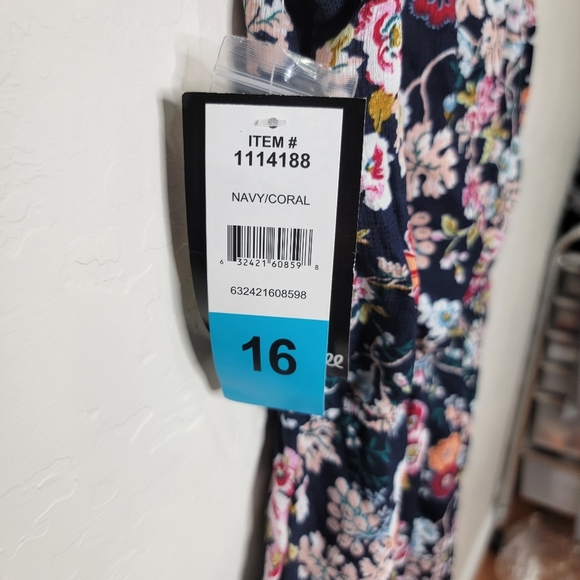 Paper Doll Girl's Romper - Picture 4 of 8